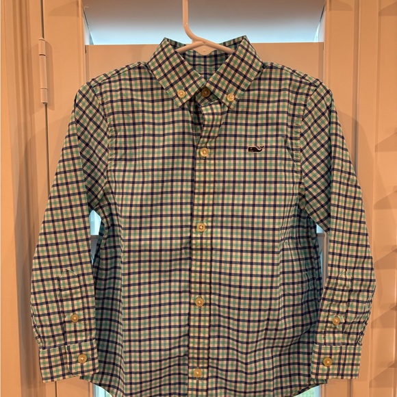 Vineyard Vines Performance Long Sleeve Shirt
Size 3T
Excellent Condition - Picture 2 of 2
